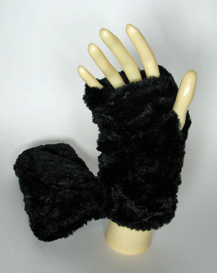 Faux Fur Fingerless Gloves in Black